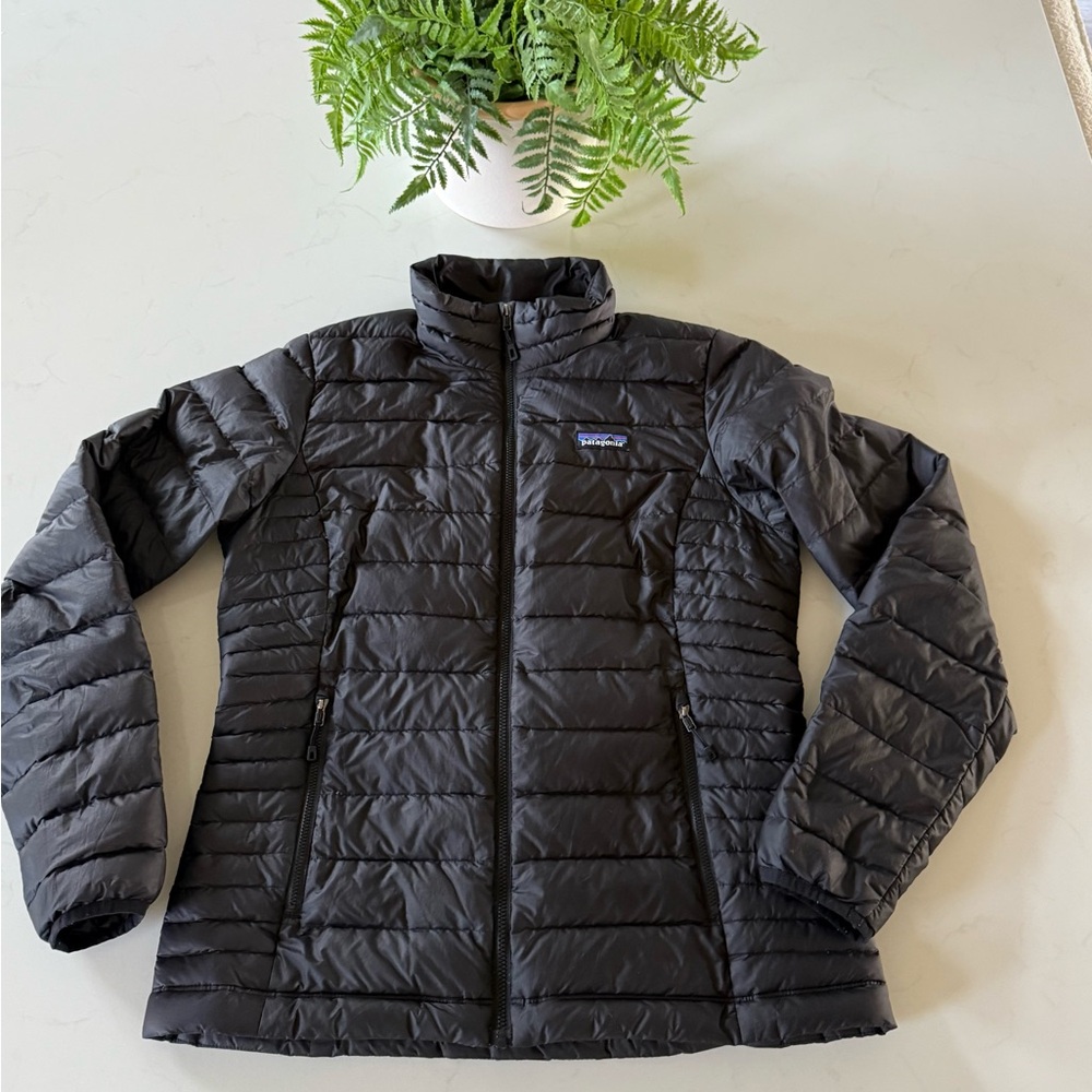 🌟 Patagonia Women’s Down Jacket ~ Size Medium